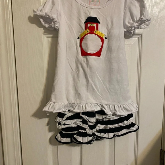 Southern Tots Back to School Outfit - Picture 2 of 6